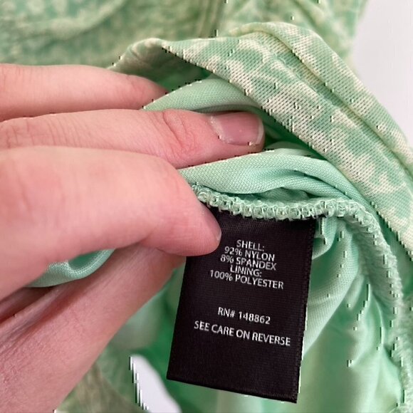 NEW NWT TORRID 1 Plus Size Stretch Mesh Cropped Shirred Cami Mint Green Floral - Picture 9 of 12